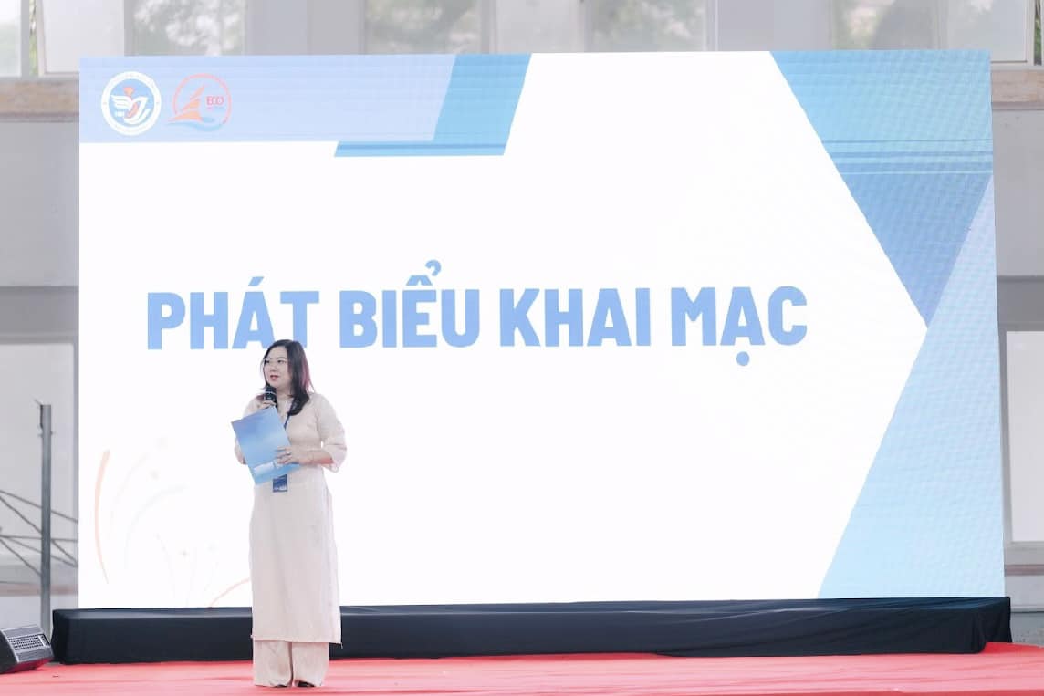 TS Nguyễn Thị Thanh Hoà - Phó trưởng Khoa Kế toán phát biểu khai mạc